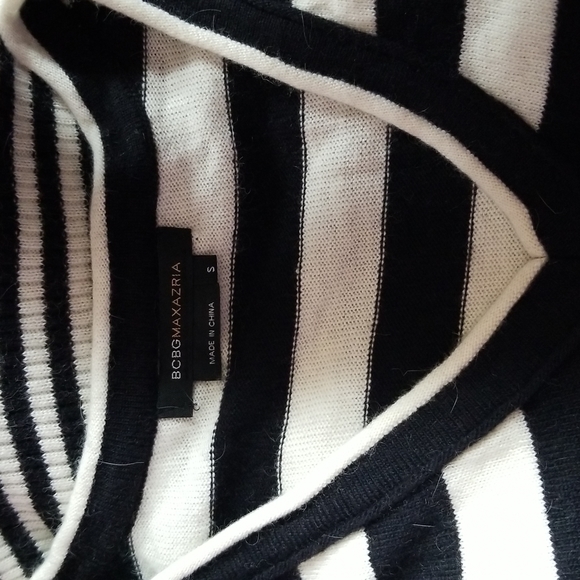 BCBGMAXAZRIA  Sweater - Picture 12 of 12